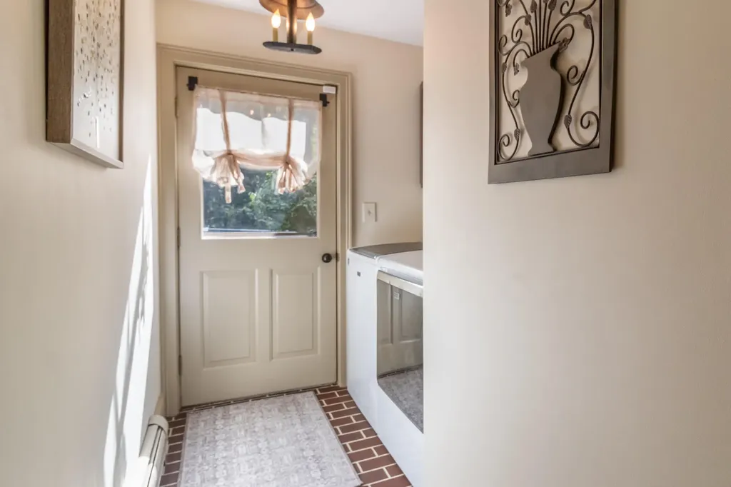 2072 Spruce Street Hermon ME 04401