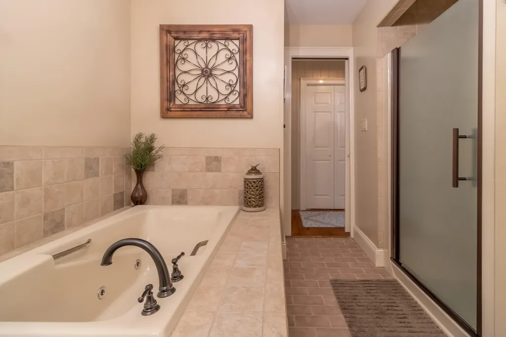 2072 Spruce Street Hermon ME 04401