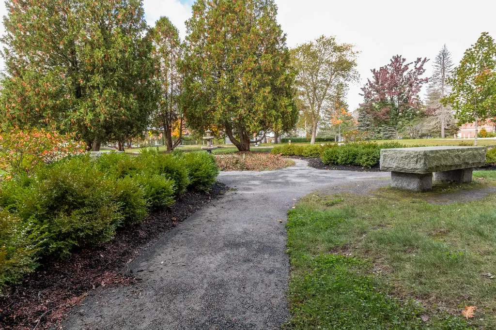 75 Mcauley Way Portland ME 04103