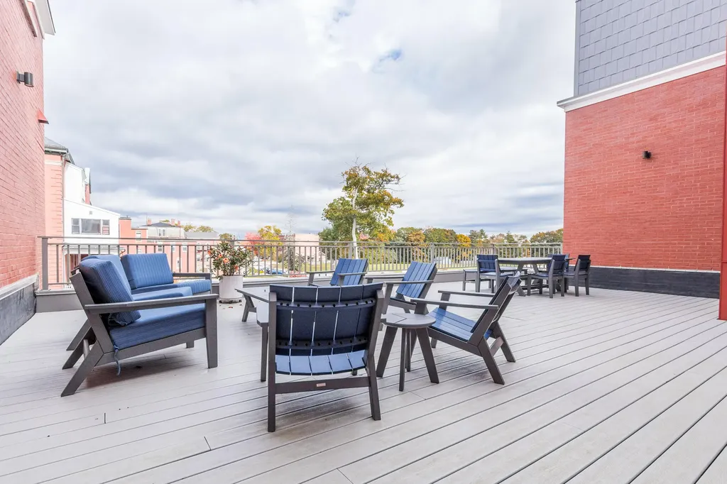 75 Mcauley Way Portland ME 04103