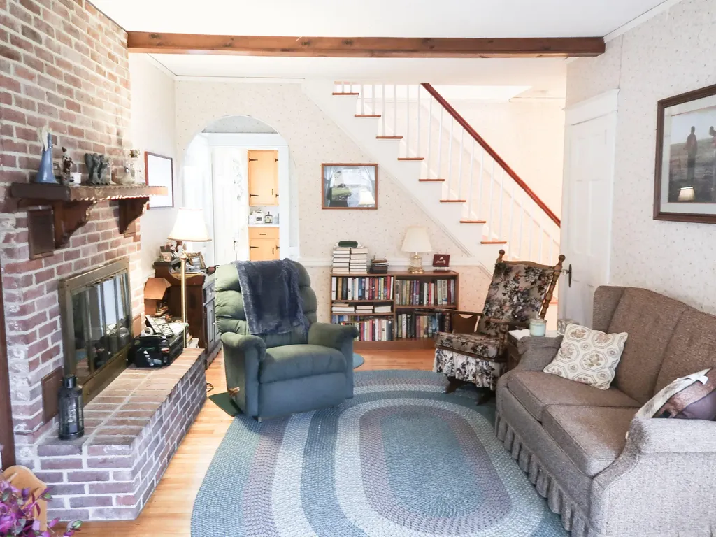 2113 N Belfast Avenue Augusta ME 04330