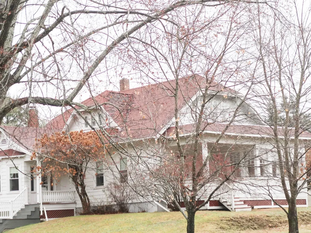 2113 N Belfast Avenue Augusta ME 04330