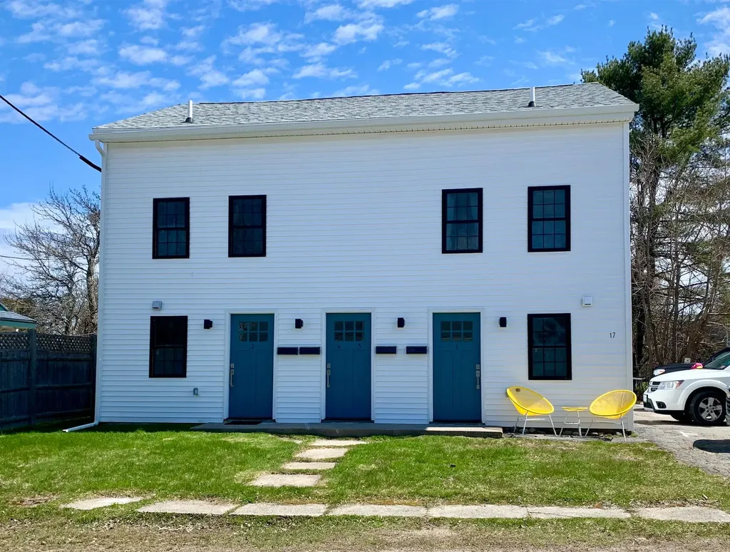 17 Bruce Street Machias ME 04654