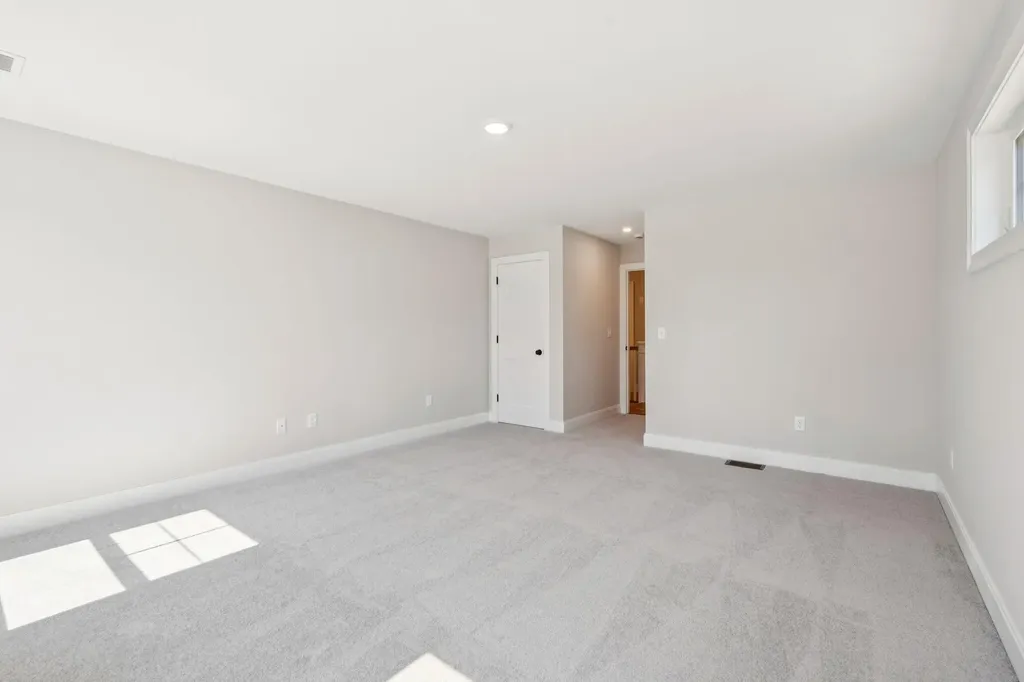 12 Washburn Farm Lane Kittery ME 03905