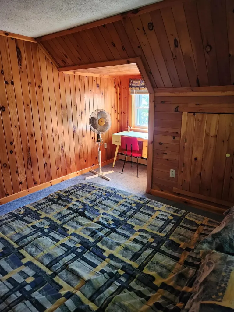 7 Glen Lane Poland ME 04274