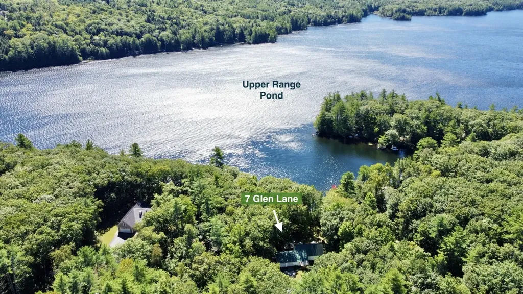 7 Glen Lane Poland ME 04274