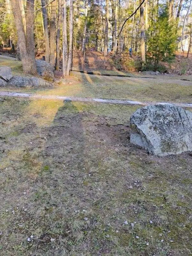 7 Glen Lane Poland ME 04274