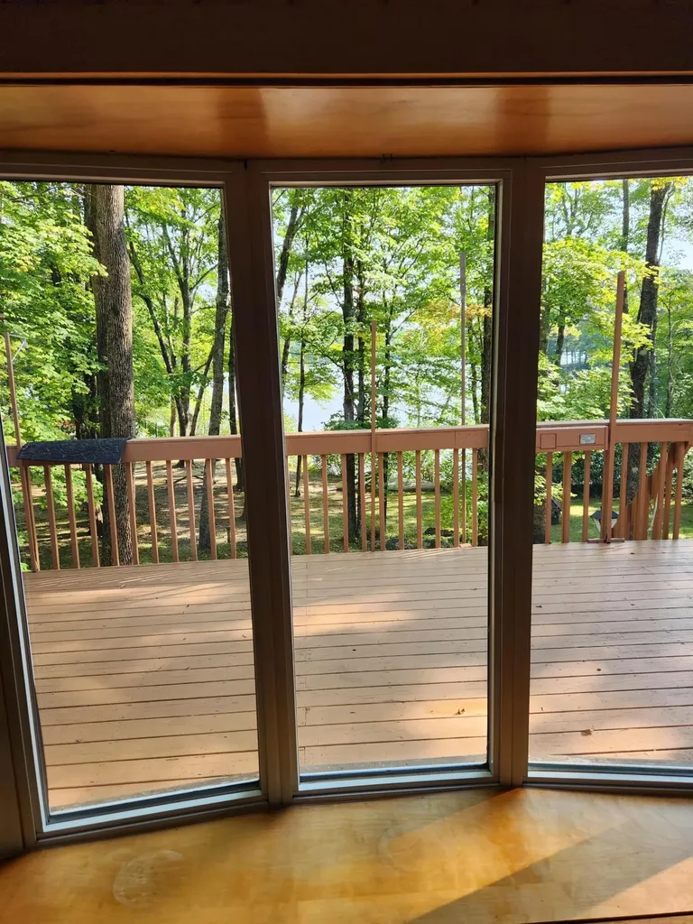 7 Glen Lane Poland ME 04274