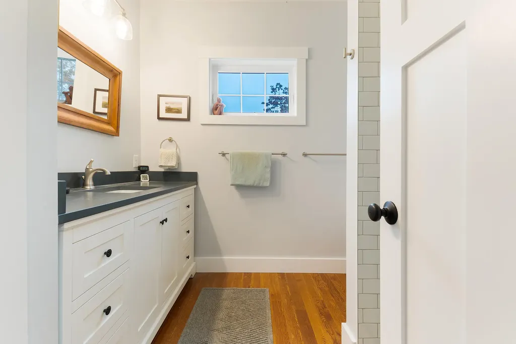 11 Beacon Drive Brunswick ME 04011