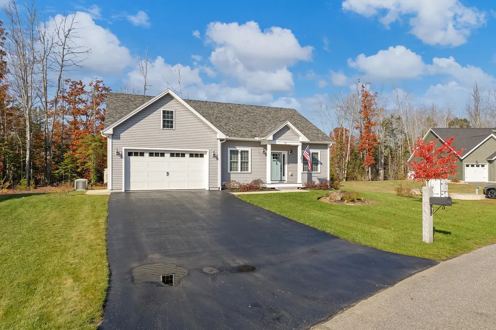 11 Beacon Drive Brunswick ME 04011