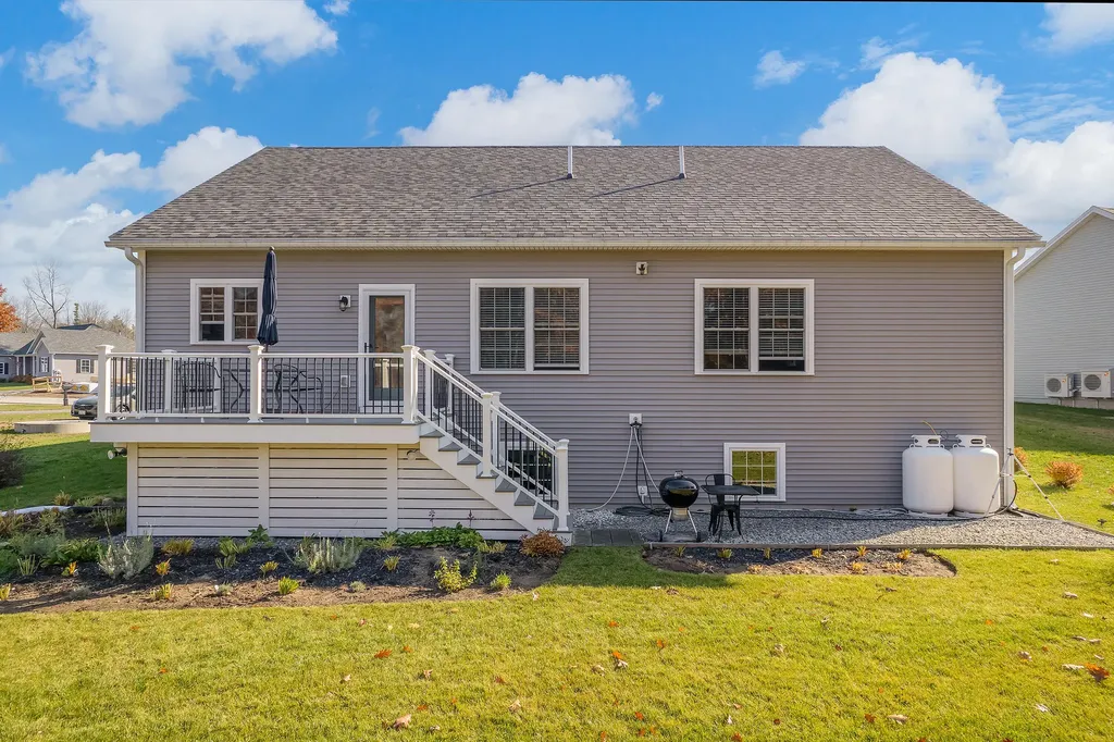 11 Beacon Drive Brunswick ME 04011