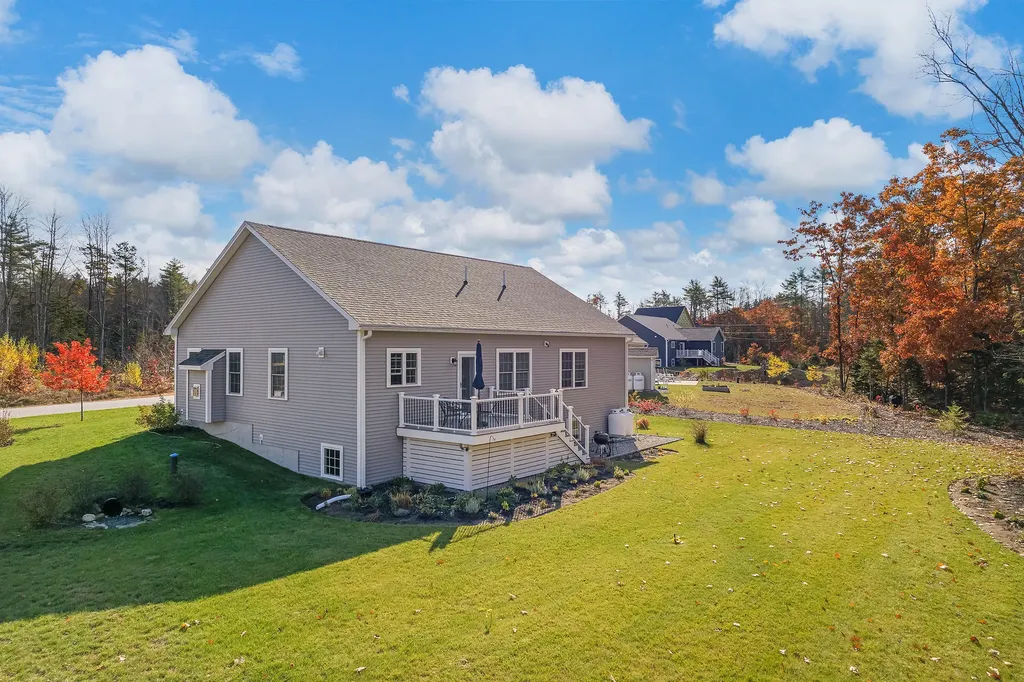 11 Beacon Drive Brunswick ME 04011