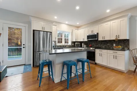11 Beacon Drive Brunswick ME 04011