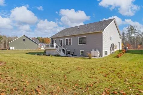 11 Beacon Drive Brunswick ME 04011