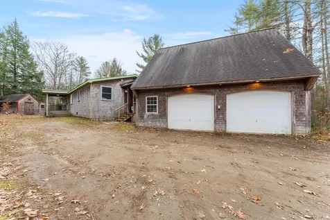 10 Lawrence Drive Norridgewock ME 04957