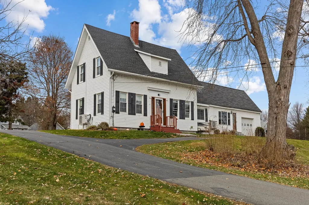 544 Main Road N Hampden ME 04444