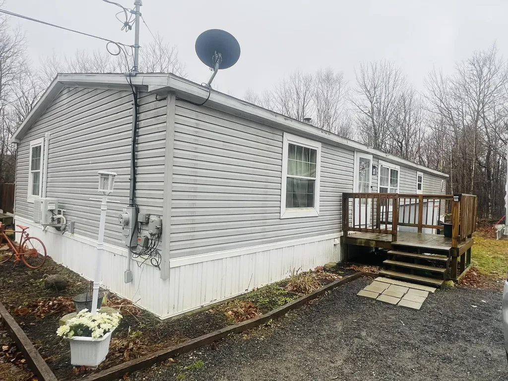 171 Stanhope Mill Road Lincoln ME 04457