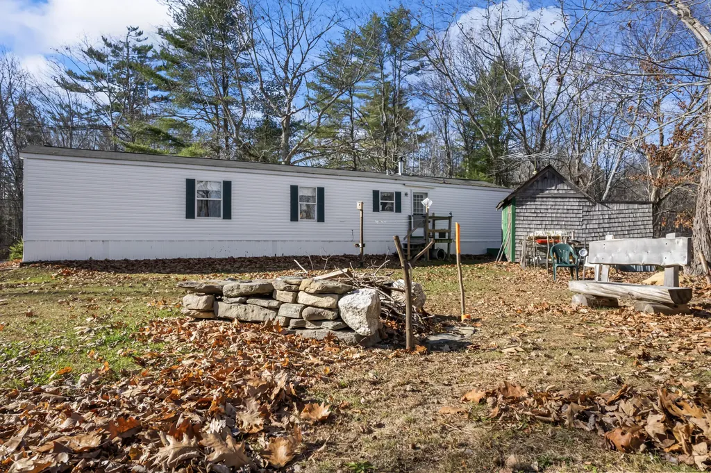 615 N Nobleboro Road Waldoboro ME 04572