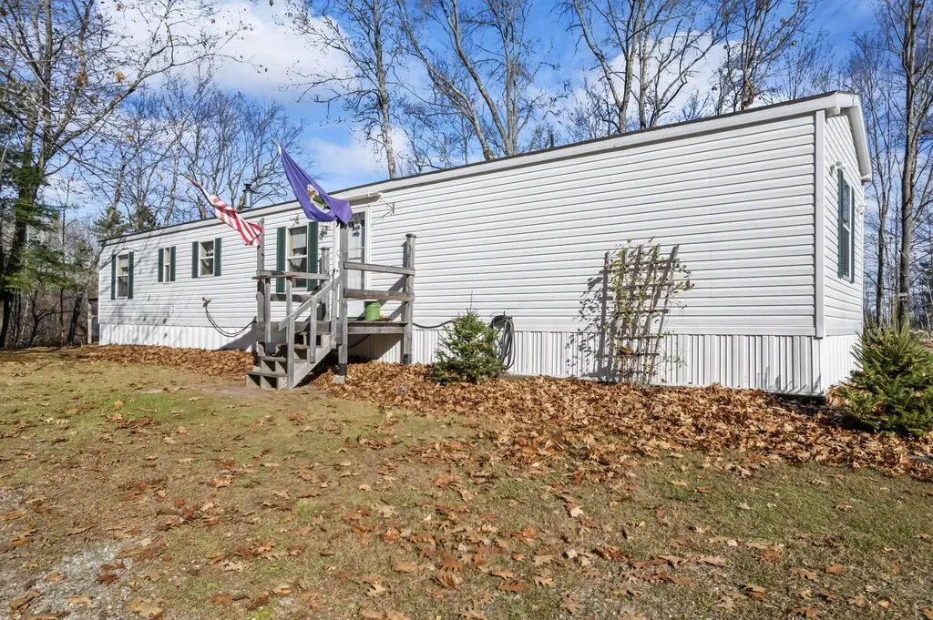 615 N Nobleboro Road Waldoboro ME 04572