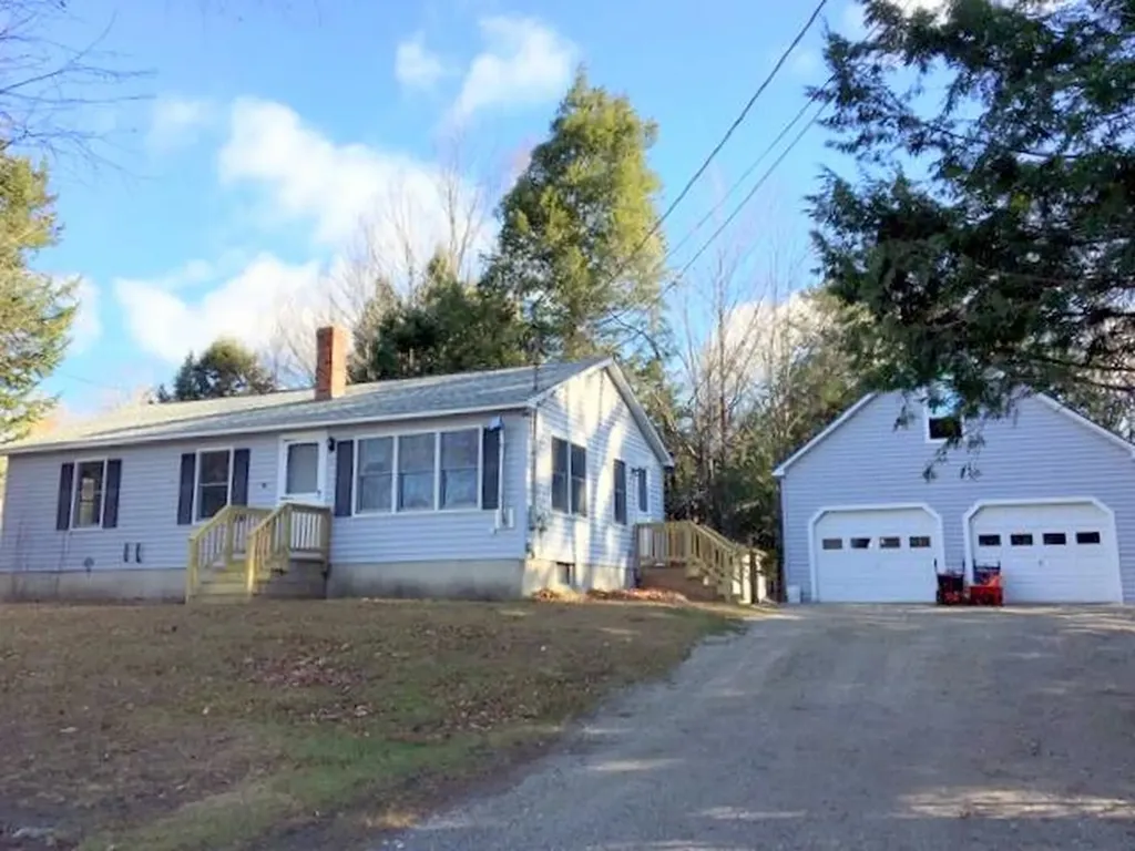4 Deer Run Oakland ME 04963