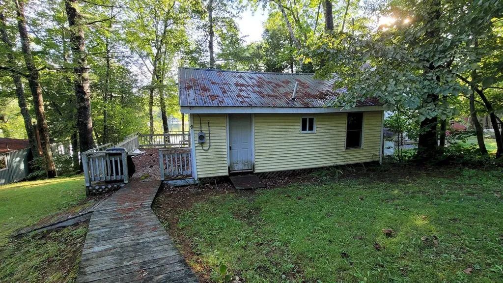 7 & 9 Crane Lane Madison ME 04950