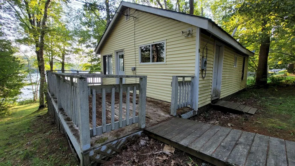 7 & 9 Crane Lane Madison ME 04950