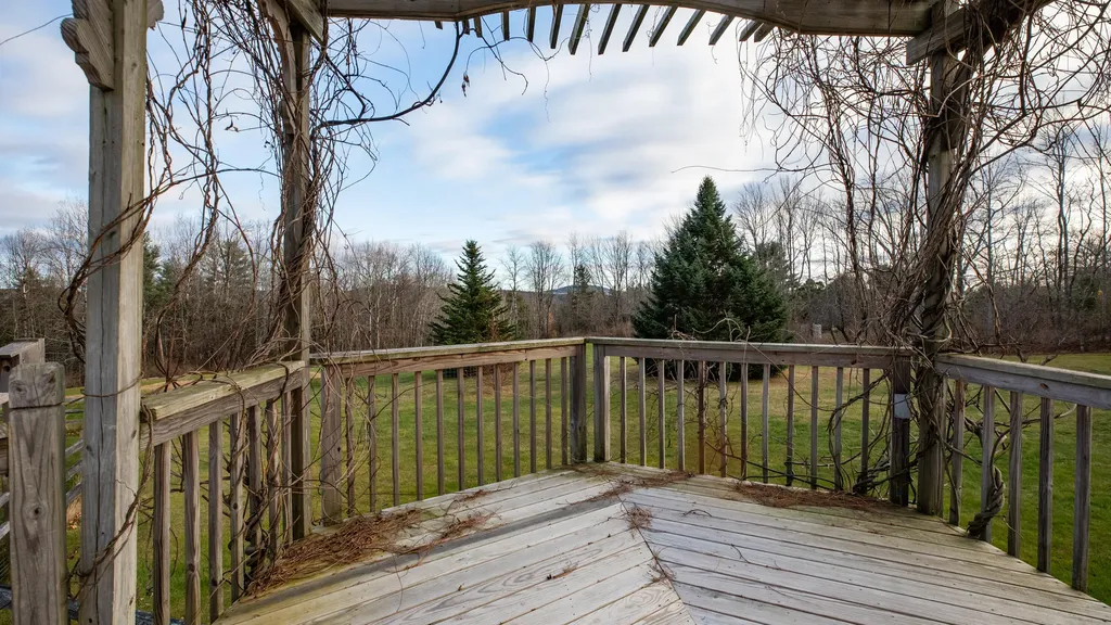 338 South Road Holden ME 04429