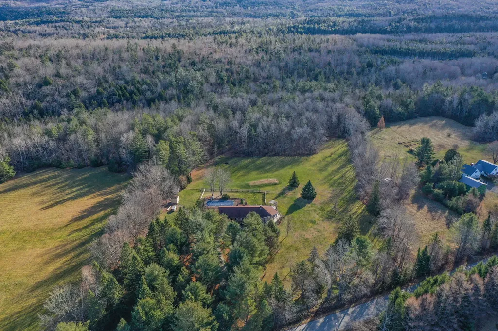 338 South Road Holden ME 04429