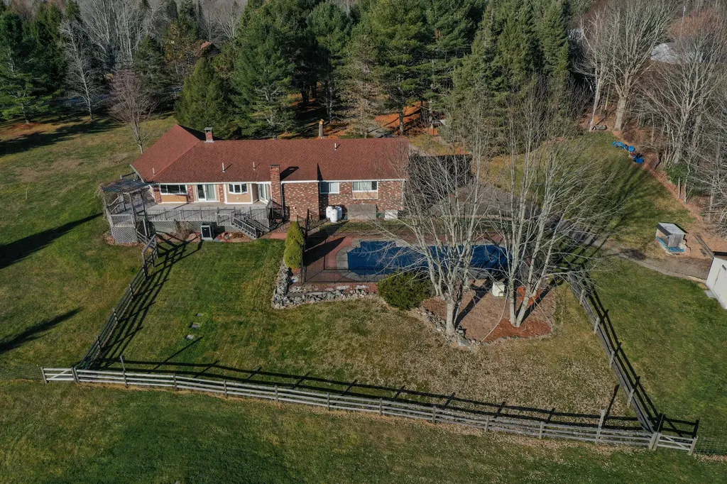 338 South Road Holden ME 04429