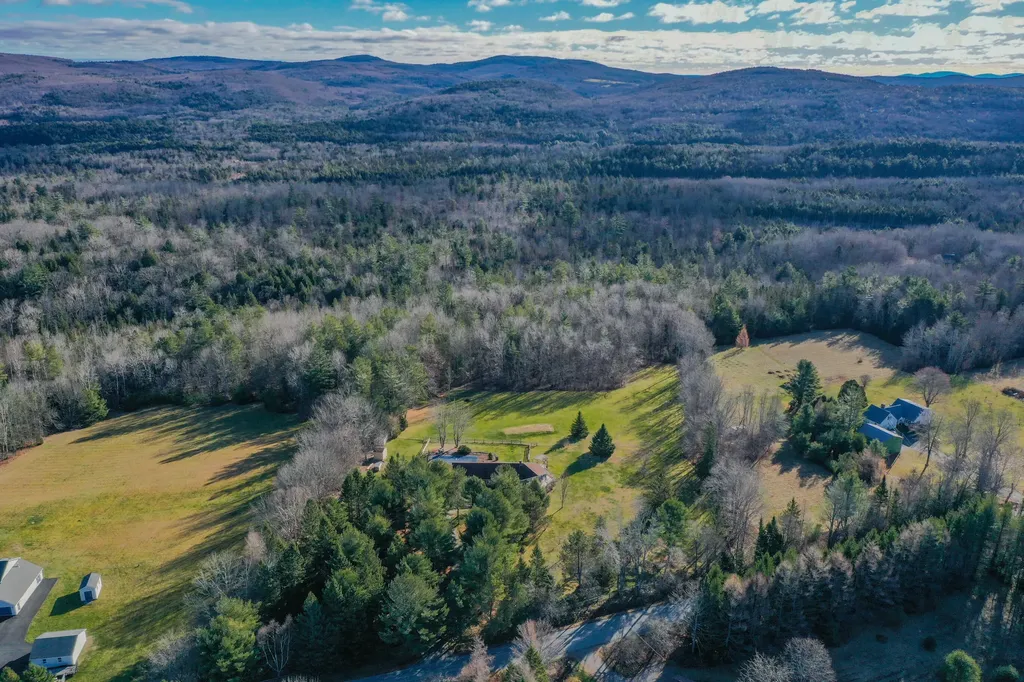 338 South Road Holden ME 04429