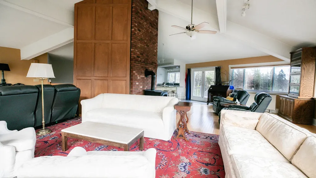 338 South Road Holden ME 04429