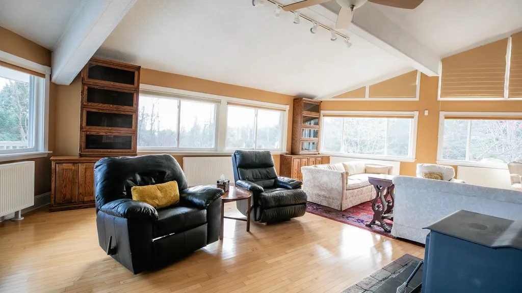 338 South Road Holden ME 04429