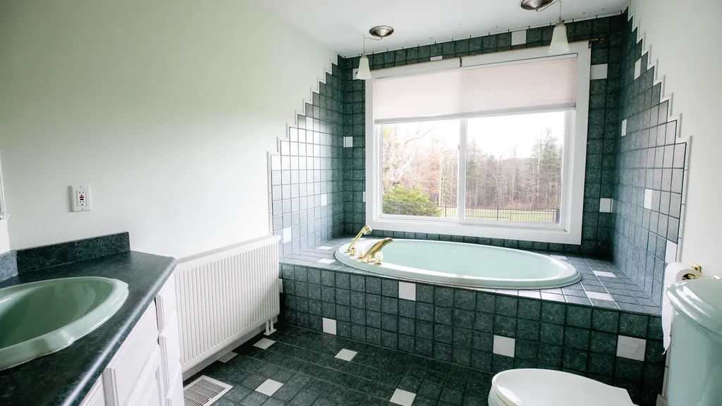 338 South Road Holden ME 04429