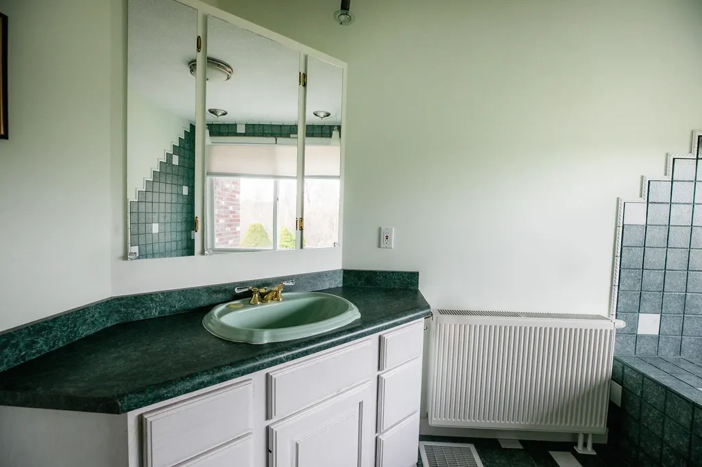 338 South Road Holden ME 04429