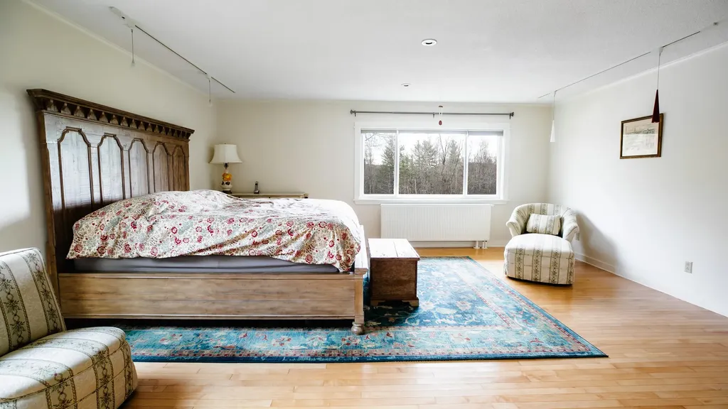 338 South Road Holden ME 04429