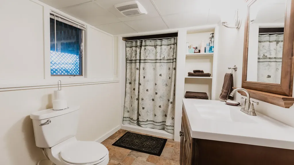 338 South Road Holden ME 04429