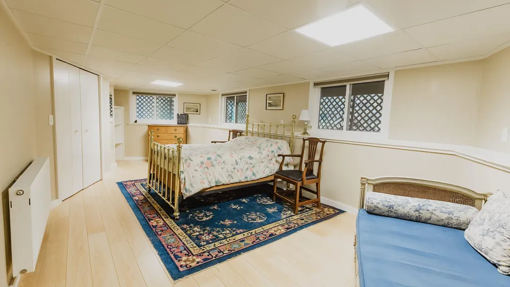 338 South Road Holden ME 04429