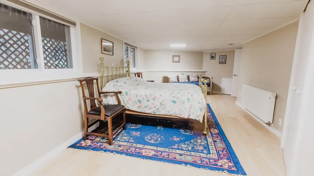338 South Road Holden ME 04429