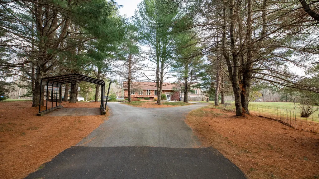 338 South Road Holden ME 04429