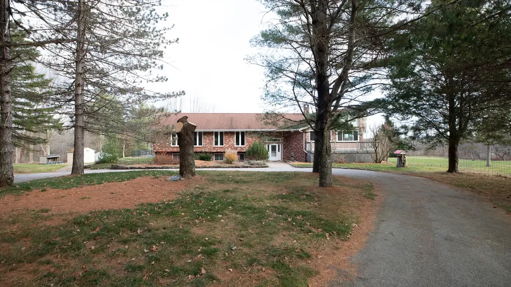 338 South Road Holden ME 04429