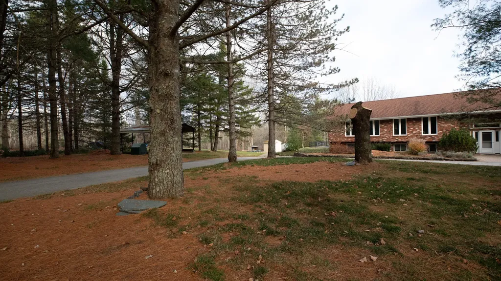 338 South Road Holden ME 04429