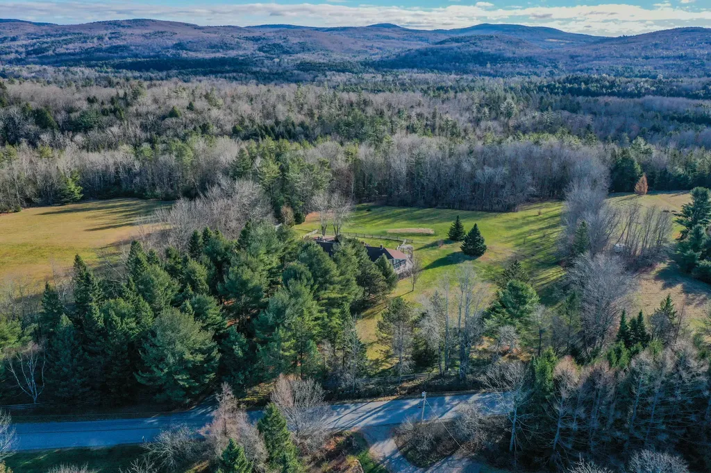 338 South Road Holden ME 04429
