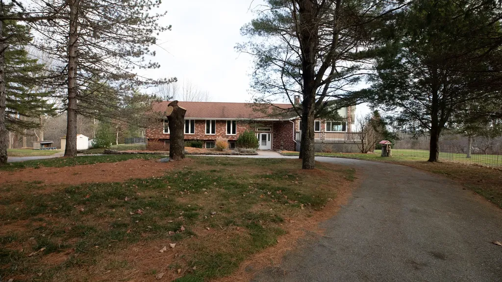 338 South Road Holden ME 04429