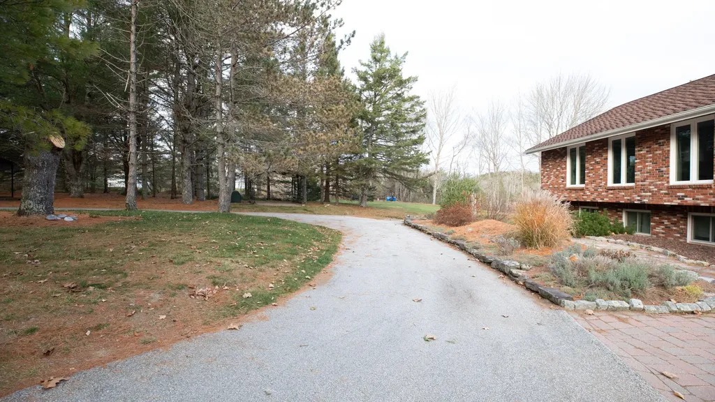338 South Road Holden ME 04429