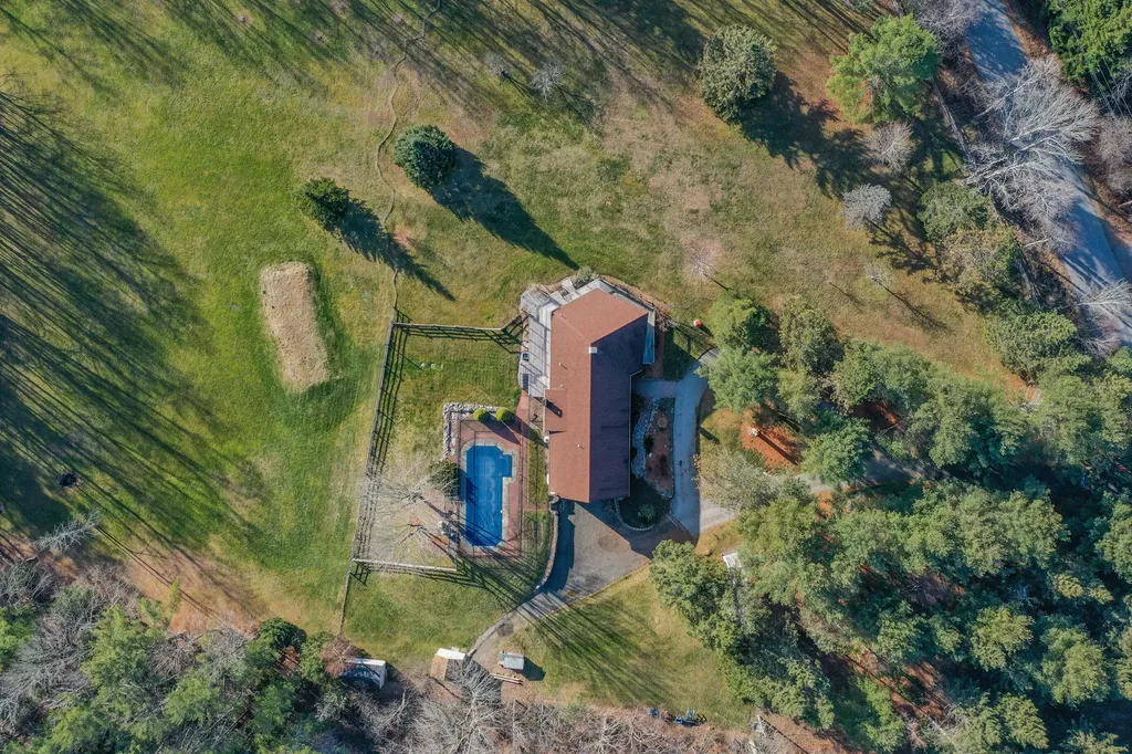 338 South Road Holden ME 04429