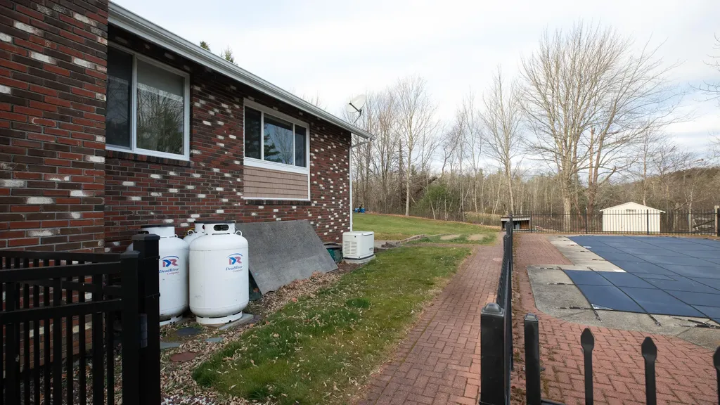 338 South Road Holden ME 04429