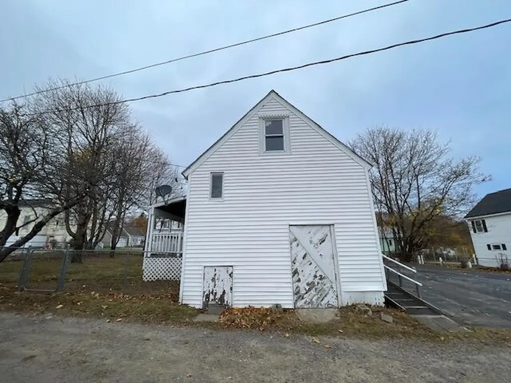 52 Washington Street Eastport ME 04631