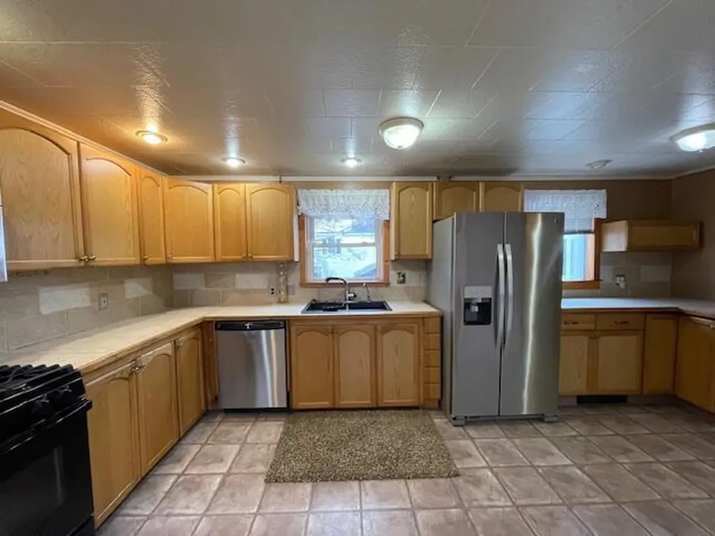 52 Washington Street Eastport ME 04631