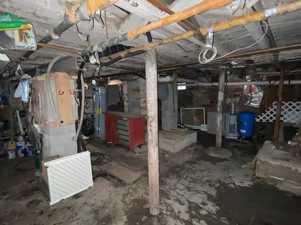 52 Washington Street Eastport ME 04631