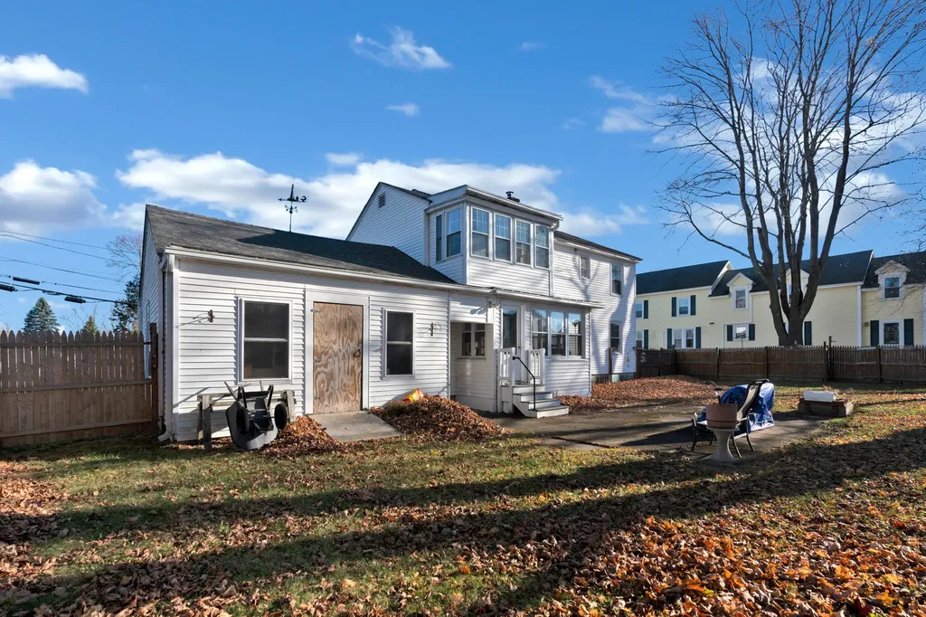 10 Herring Avenue Biddeford ME 04005